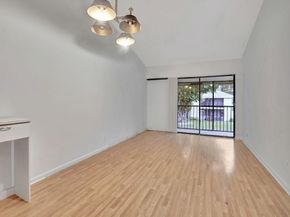 3939 NE 5th Avenue D201, Boca Raton FL 33431