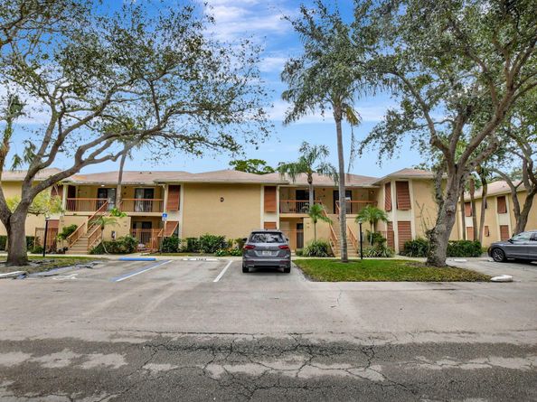 3939 NE 5th Avenue D201, Boca Raton FL 33431