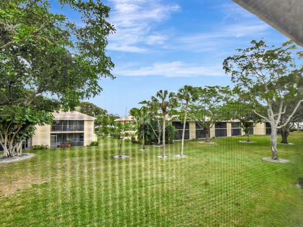3939 NE 5th Avenue D201, Boca Raton FL 33431