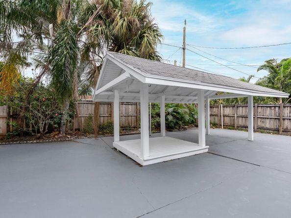 1609 N J Terrace, Lake Worth Beach FL 33460