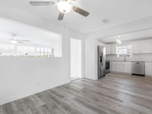 1609 N J Terrace, Lake Worth Beach FL 33460
