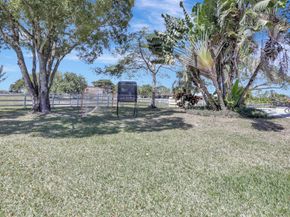 7999 NW 82nd Ter, Parkland FL 33067