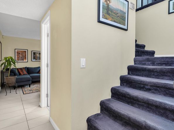 33 Matador Ln 821, Fort Lauderdale FL 33324