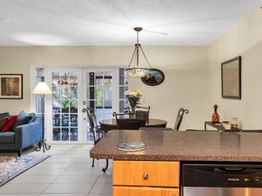 33 Matador Ln 821, Fort Lauderdale FL 33324