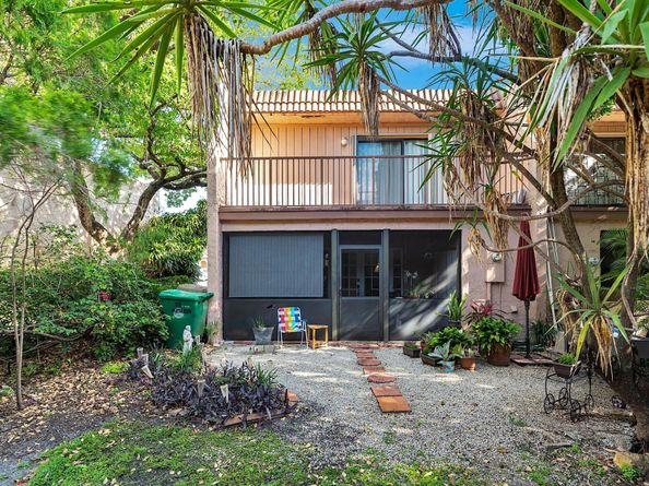 33 Matador Ln 821, Fort Lauderdale FL 33324