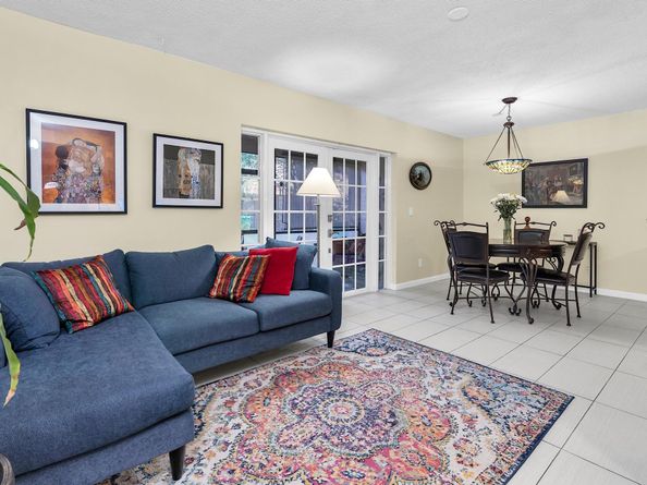 33 Matador Ln 821, Fort Lauderdale FL 33324