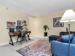 33 Matador Ln 821, Fort Lauderdale FL 33324