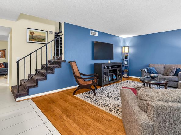 33 Matador Ln 821, Fort Lauderdale FL 33324