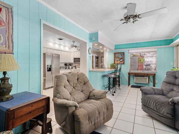 5713 NE 17th Ave, Fort Lauderdale FL 33334