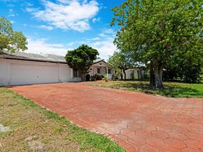 5713 NE 17th Ave, Fort Lauderdale FL 33334