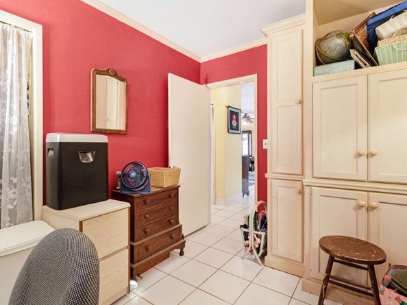 5713 NE 17th Ave, Fort Lauderdale FL 33334