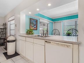 5713 NE 17th Ave, Fort Lauderdale FL 33334