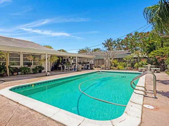5713 NE 17th Ave, Fort Lauderdale FL 33334