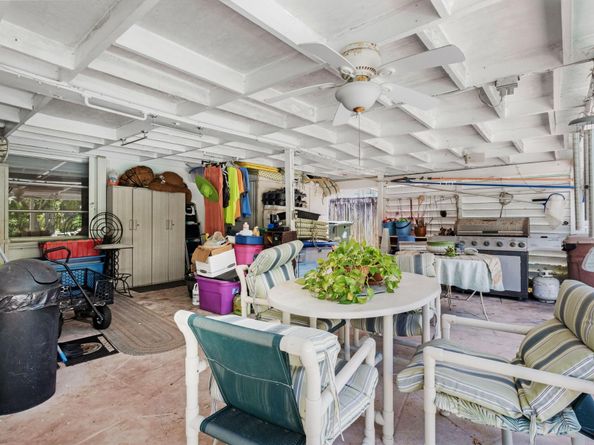 5713 NE 17th Ave, Fort Lauderdale FL 33334