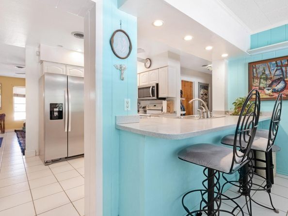 5713 NE 17th Ave, Fort Lauderdale FL 33334