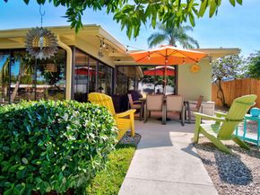 2555 Nassau Ln, Fort Lauderdale FL 33312