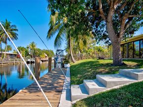 2555 Nassau Ln, Fort Lauderdale FL 33312
