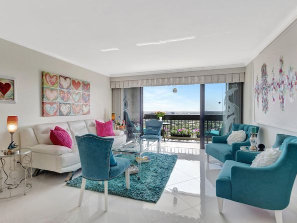 2000 Presidential Way Ph5, West Palm Beach FL 33401