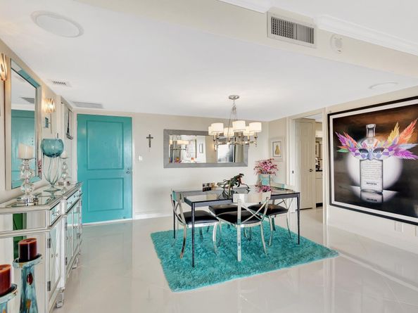 2000 Presidential Way Ph5, West Palm Beach FL 33401