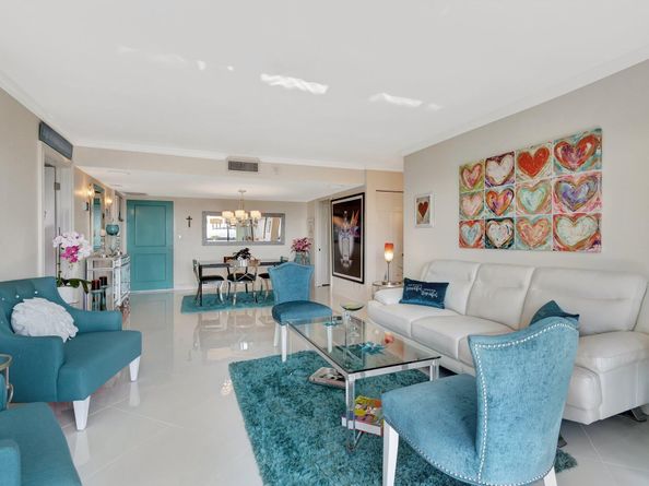 2000 Presidential Way Ph5, West Palm Beach FL 33401