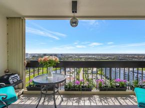 2000 Presidential Way Ph5, West Palm Beach FL 33401