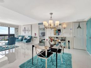 2000 Presidential Way Ph5, West Palm Beach FL 33401