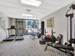 2000 Presidential Way Ph5, West Palm Beach FL 33401