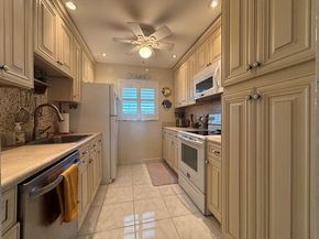 100 Golfview Terrace 108, Boynton Beach FL 33426