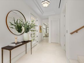 422 Australian Avenue, Palm Beach FL 33480
