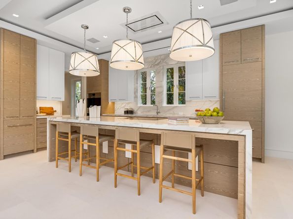 422 Australian Avenue, Palm Beach FL 33480