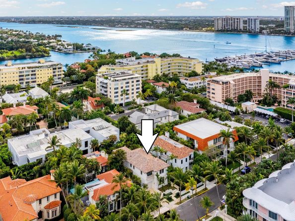 422 Australian Avenue, Palm Beach FL 33480
