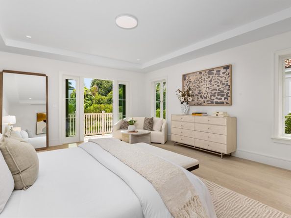 422 Australian Avenue, Palm Beach FL 33480