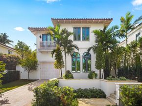 422 Australian Avenue, Palm Beach FL 33480
