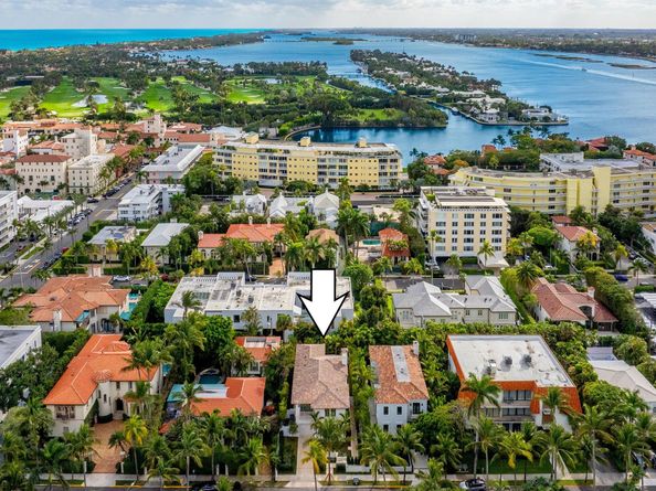 422 Australian Avenue, Palm Beach FL 33480