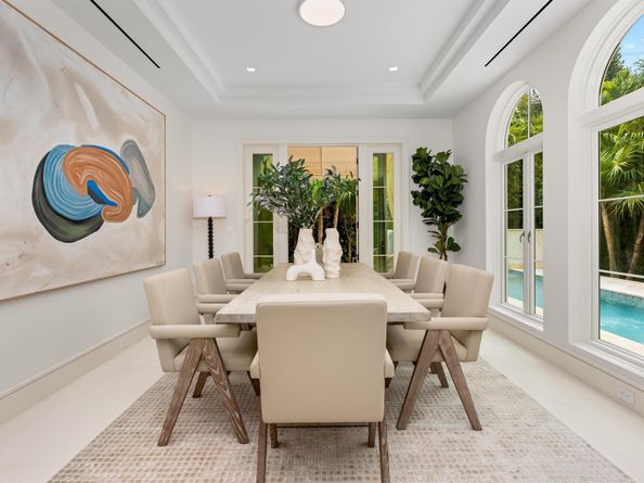 422 Australian Avenue, Palm Beach FL 33480