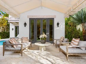 422 Australian Avenue, Palm Beach FL 33480