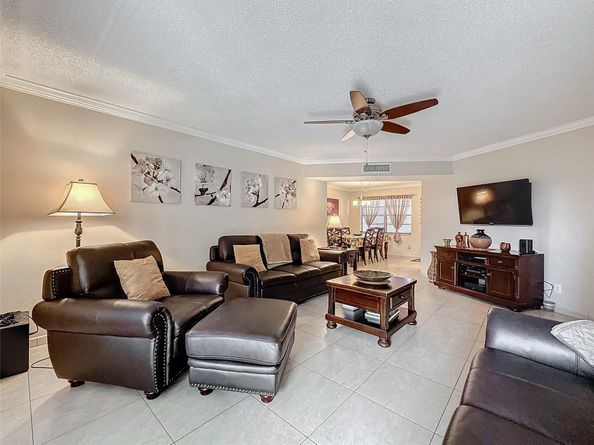 4270 NW 40th St 208, Lauderdale Lakes FL 33319