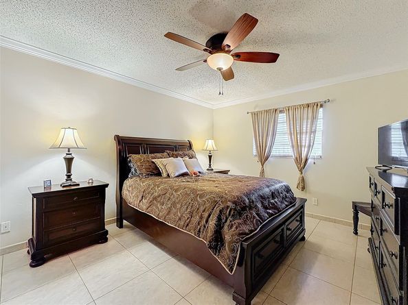 4270 NW 40th St 208, Lauderdale Lakes FL 33319
