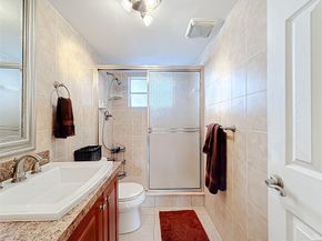 4270 NW 40th St 208, Lauderdale Lakes FL 33319