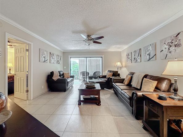 4270 NW 40th St 208, Lauderdale Lakes FL 33319