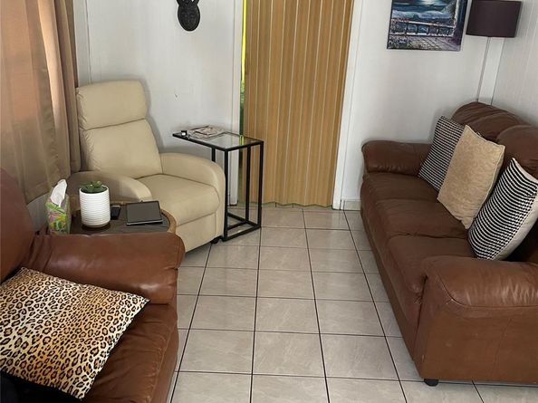 8610 SW 18th Ct, Davie FL 33324