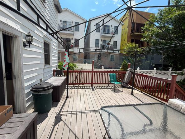 155 Leonard St, Jersey City NJ 07307