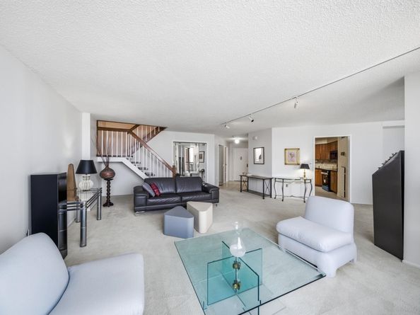 2103 Harmon Cove Tower 2103, Secaucus NJ 07094