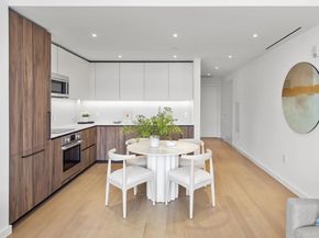 387 8th St 2H, Jersey City NJ 07302
