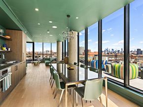 387 8th St 2H, Jersey City NJ 07302