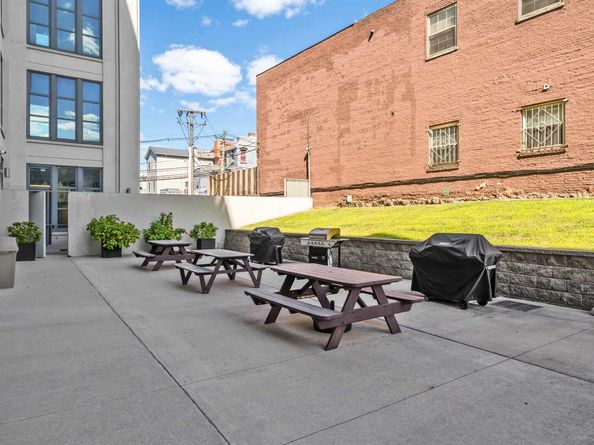50 Dey St 224, Jersey City NJ 07306