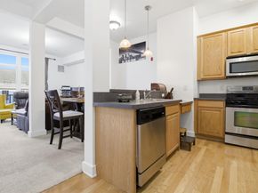 3 Greenwich Dr 97, Jersey City NJ 07305