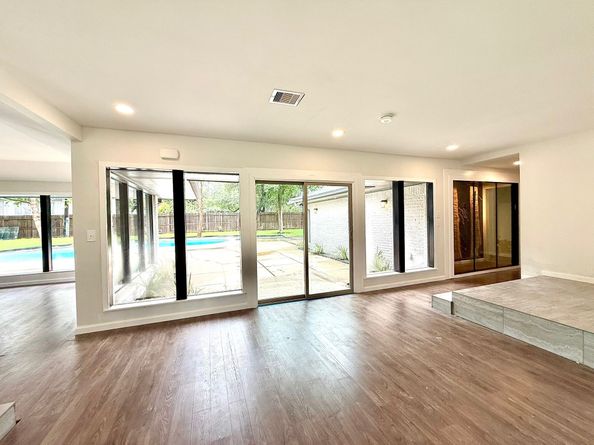 7810 Nairn Street, Houston TX 77074