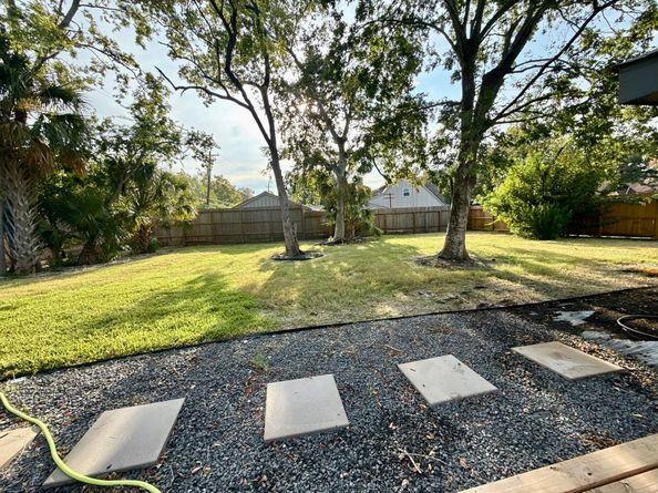 7810 Nairn Street, Houston TX 77074