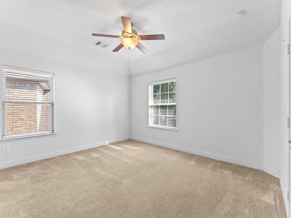 39 Tioga Place, Tomball TX 77375